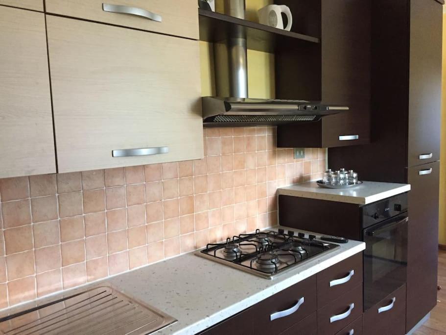Charming & Bright Lakefront Appartement Argegno