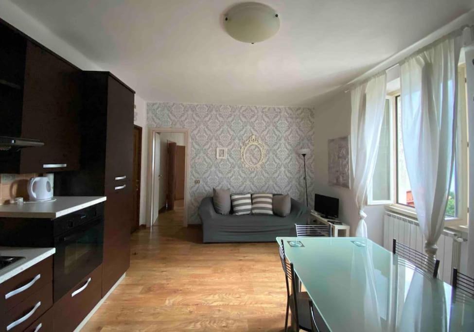 Charming & Bright Lakefront Appartement *